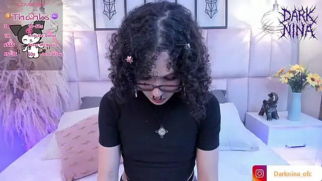 Dark_nina_ from StripChat is Freechat