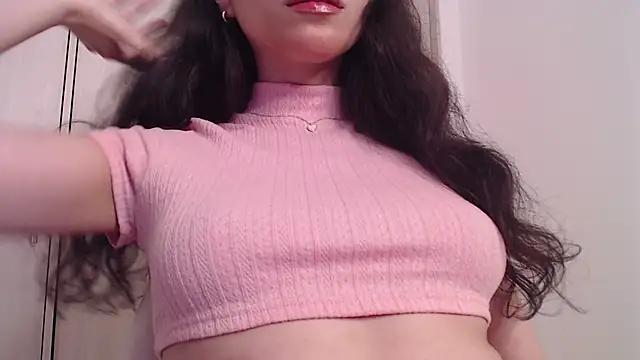 Check-out your craziest wishes with our pick of gaming cams models, featuring big knockers, round tails and tight twats.