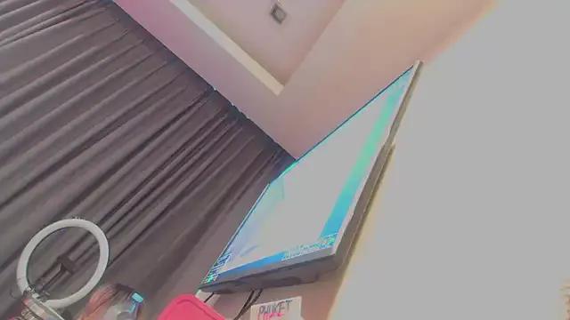 DarkDiamondx from StripChat is Freechat