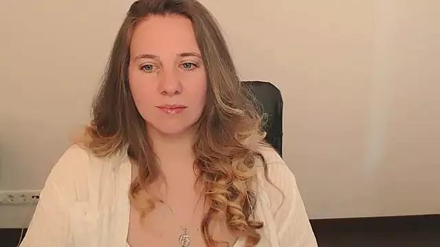 Darklure_ from StripChat is Freechat