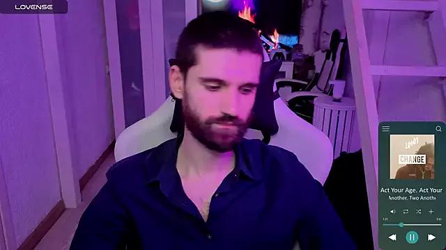 DavidNowak from StripChat is Freechat