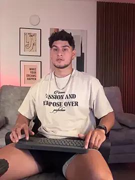 DaviesBrown from StripChat is Freechat