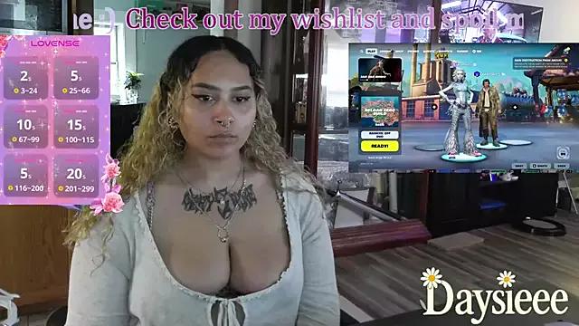 DaysieAfterDark from StripChat is Freechat