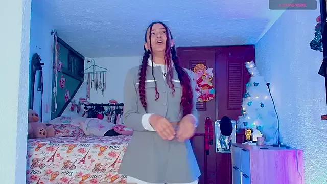 deepthroatlatina from StripChat is Freechat