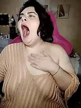 Check-out your craziest wishes with our pick of gaming cams models, featuring big knockers, round tails and tight twats.