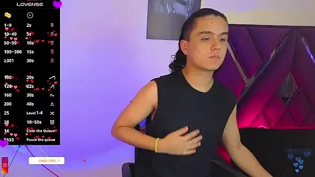 derek_greyy_ from StripChat is Freechat