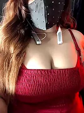 Desi_-_Queen from StripChat is Freechat