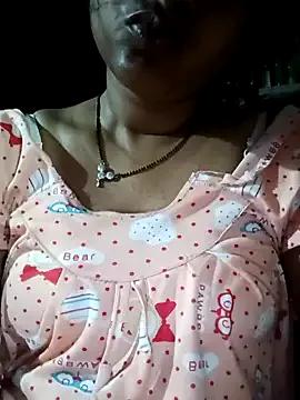 DESI_WIFEE from StripChat is Freechat