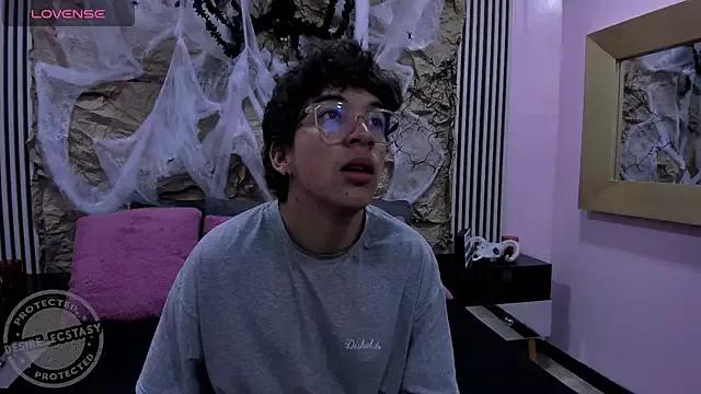 Desire_Ecstasy from StripChat is Freechat