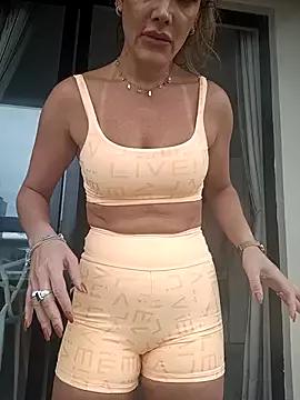 DESIRIE0609 from StripChat is Freechat