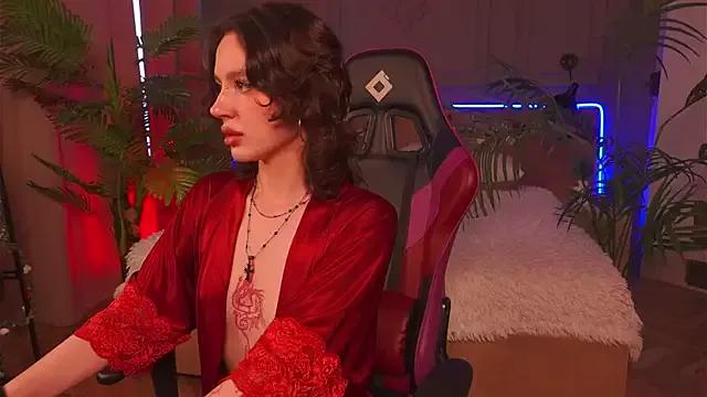 Check-out your craziest wishes with our pick of gaming cams models, featuring big knockers, round tails and tight twats.