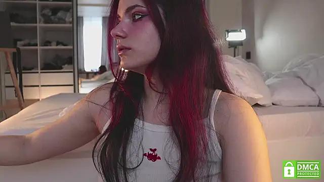 Check-out your craziest wishes with our pick of gaming cams models, featuring big knockers, round tails and tight twats.