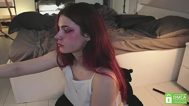 Check-out your craziest wishes with our pick of gaming cams models, featuring big knockers, round tails and tight twats.