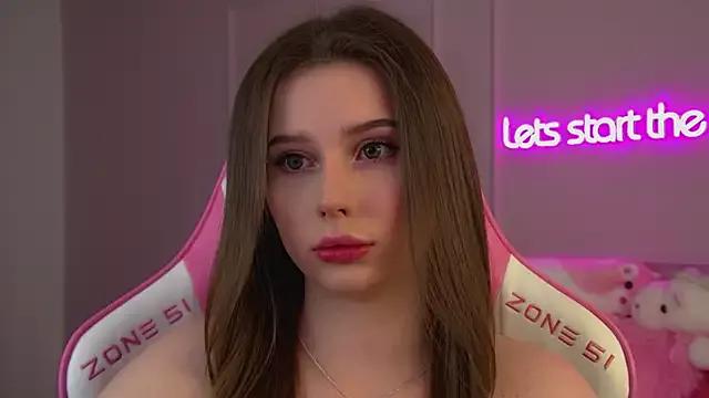 DianaVert from StripChat is Freechat