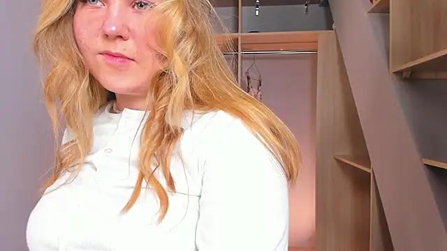 DianeHiill from StripChat is Freechat