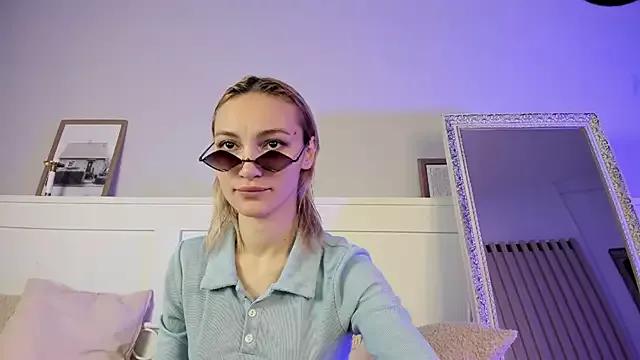 dilana_divine from StripChat is Freechat
