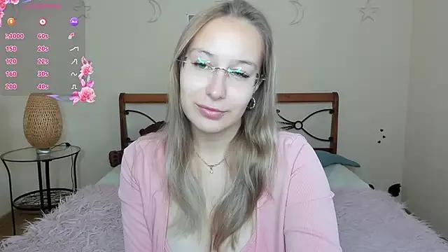 dina_sunshine from StripChat is Freechat