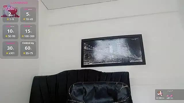 Diosiris_Riannys from StripChat is Freechat