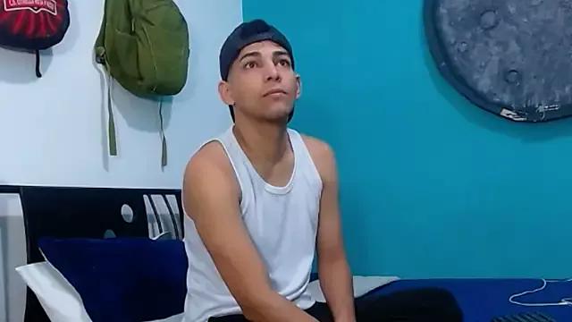 Dirtymatthew from StripChat is Freechat