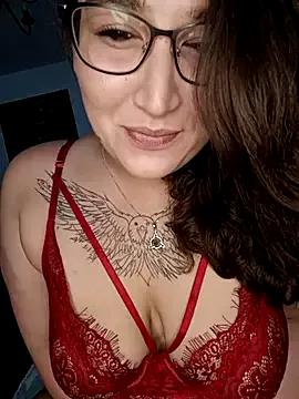 Check-out your craziest wishes with our pick of gaming cams models, featuring big knockers, round tails and tight twats.