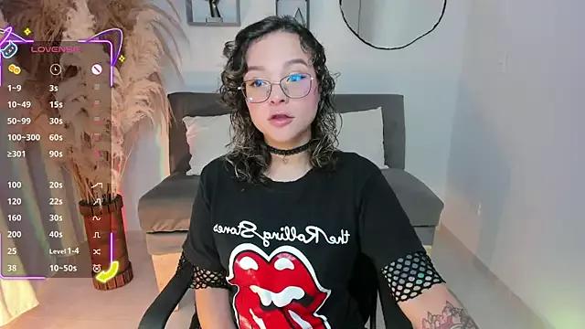 divine_amy1 from StripChat is Freechat