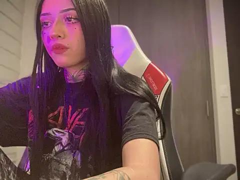 Check-out your craziest wishes with our pick of gaming cams models, featuring big knockers, round tails and tight twats.