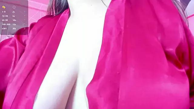 Check-out your craziest wishes with our pick of gaming cams models, featuring big knockers, round tails and tight twats.