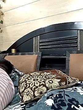 dollyneh from StripChat is Freechat