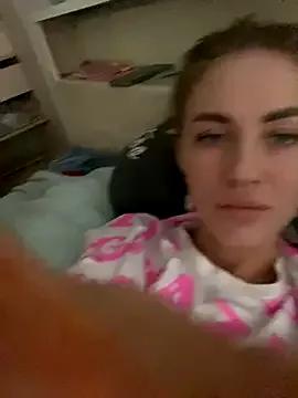 DreamGirl-777 from StripChat is Freechat
