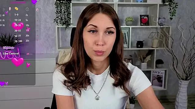 Check-out your craziest wishes with our pick of gaming cams models, featuring big knockers, round tails and tight twats.