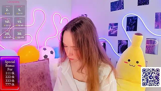 Check-out your craziest wishes with our pick of gaming cams models, featuring big knockers, round tails and tight twats.
