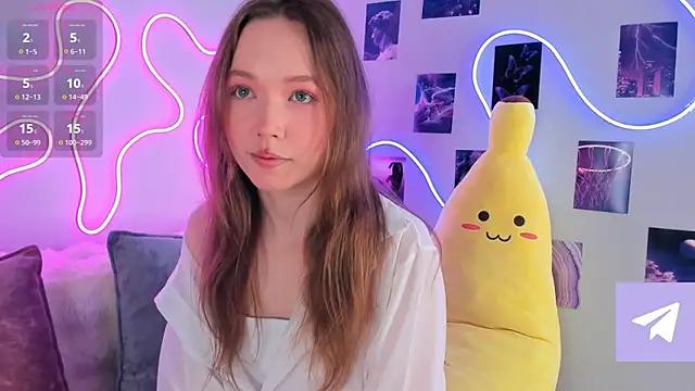 Check-out your craziest wishes with our pick of gaming cams models, featuring big knockers, round tails and tight twats.