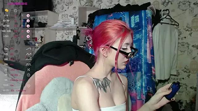 Dreamy_Red_Girl from StripChat is Freechat