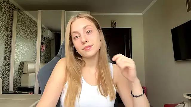 DreamyOlivia from StripChat is Freechat