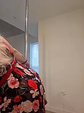DROPPEDEADDAISY from StripChat is Freechat