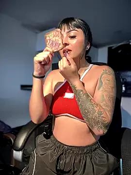 Check-out your craziest wishes with our pick of gaming cams models, featuring big knockers, round tails and tight twats.