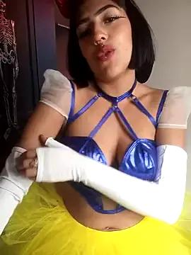 Check-out your craziest wishes with our pick of gaming cams models, featuring big knockers, round tails and tight twats.