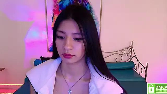 Check-out your craziest wishes with our pick of gaming cams models, featuring big knockers, round tails and tight twats.