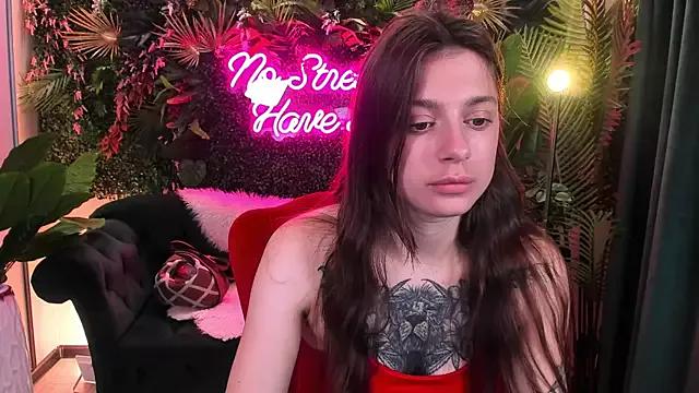 Check-out your craziest wishes with our pick of gaming cams models, featuring big knockers, round tails and tight twats.