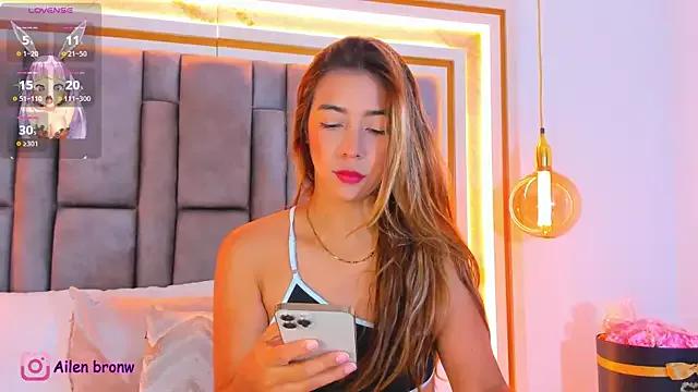 Check-out your craziest wishes with our pick of gaming cams models, featuring big knockers, round tails and tight twats.