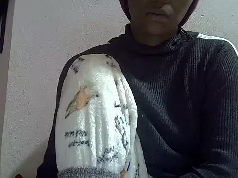 ElianeHot from StripChat is Freechat