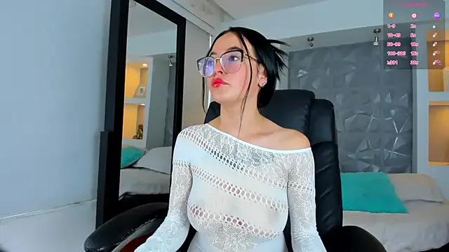 elisa_collins from StripChat is Freechat