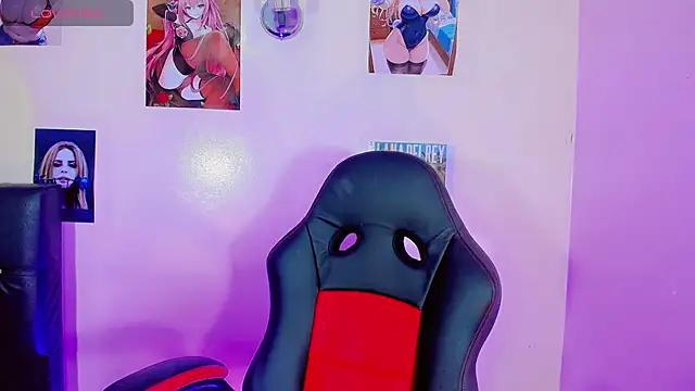 Check-out your craziest wishes with our pick of gaming cams models, featuring big knockers, round tails and tight twats.