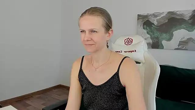 Eliza_Wilsoon from StripChat is Freechat