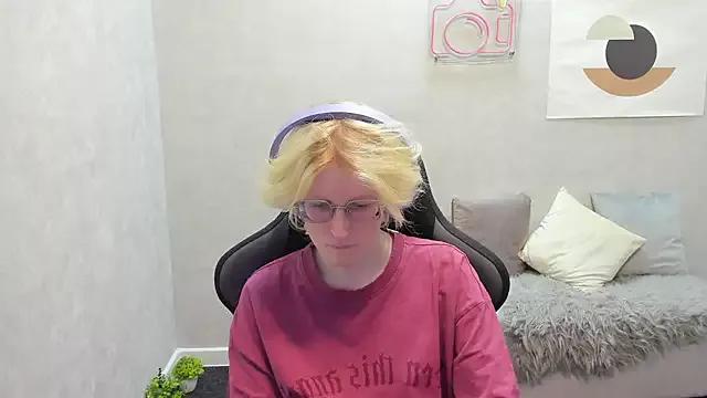 ElizabethHarpper from StripChat is Freechat