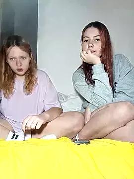 ella_grays from StripChat is Freechat