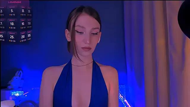 ellaamber from StripChat is Freechat