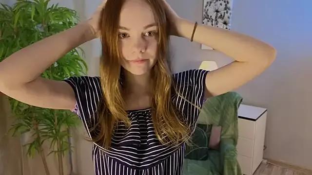 Photos of Ellie_Fors from StripChat is Freechat