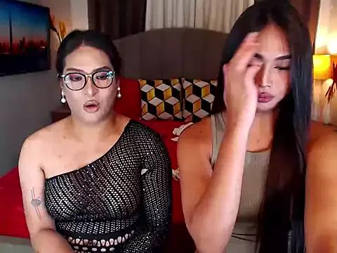 EllieAndEva from StripChat is Freechat