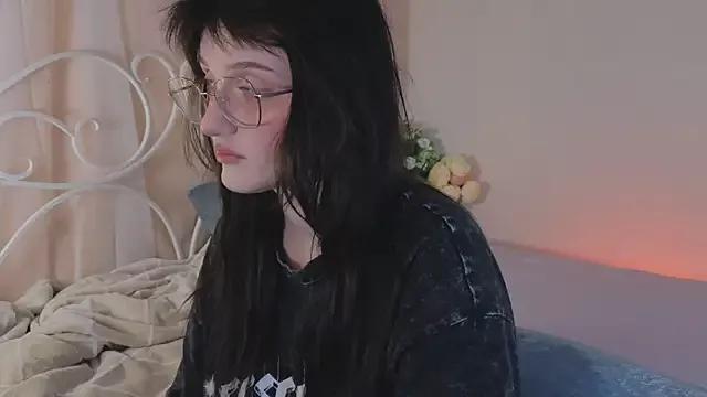 ELLIEJAY from StripChat is Freechat